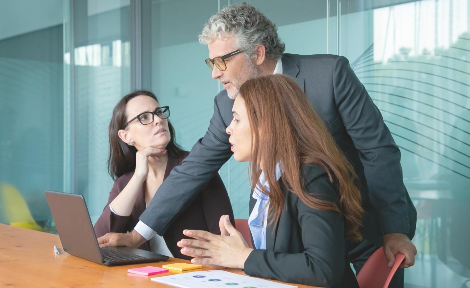 Strategische Finanzplanung und Investmentanalyse